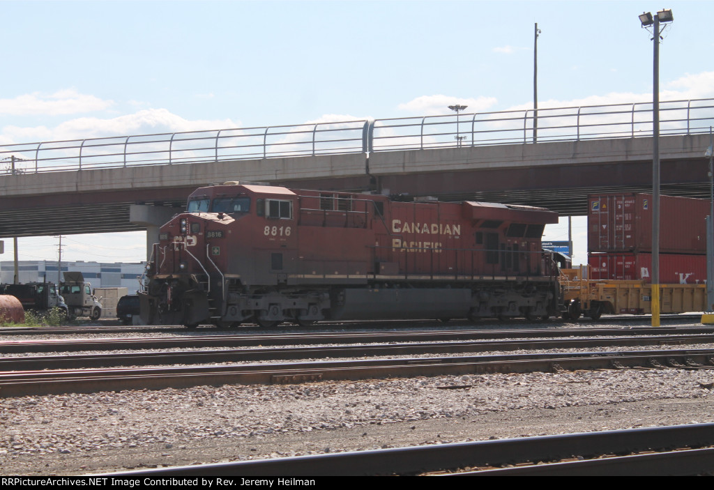 CP 8816 (2)